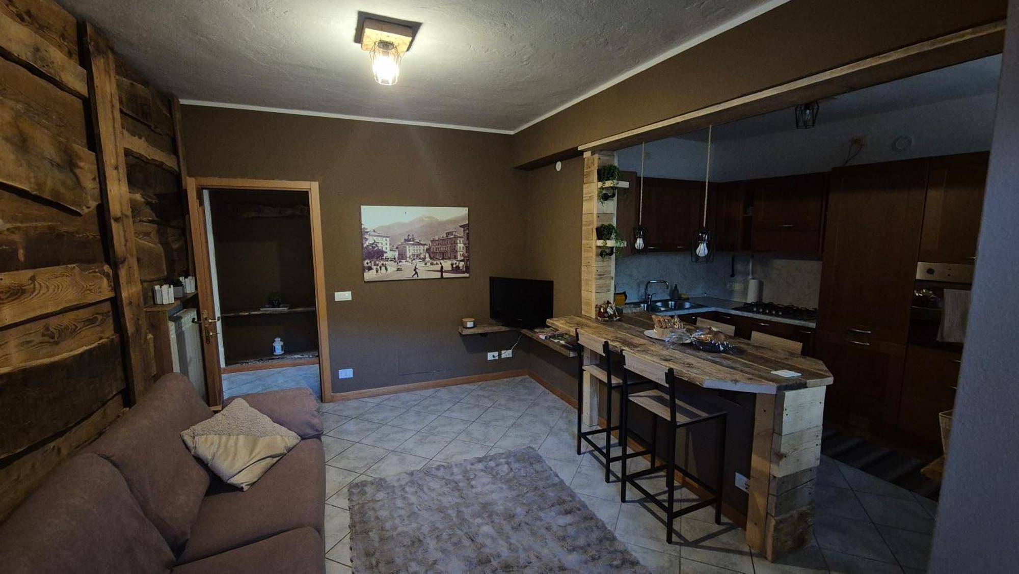 Typical Apartment In Valtellina 松德里奥 外观 照片