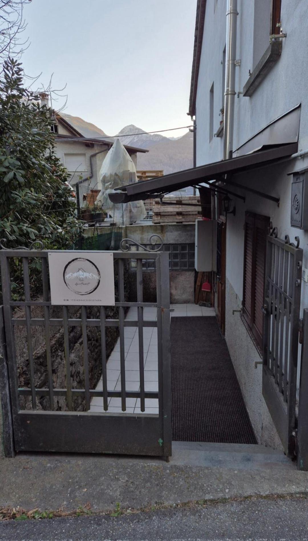Typical Apartment In Valtellina 松德里奥 外观 照片